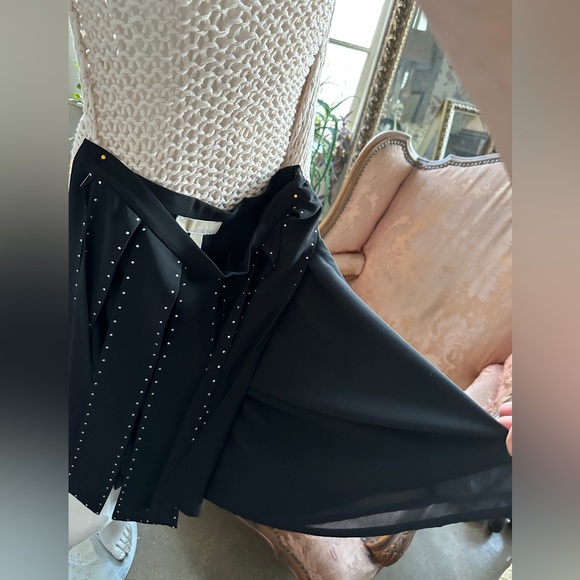 Michael Kors Embellished metal studs panels Swings above knees Crepe fabric - Picture 8 of 11